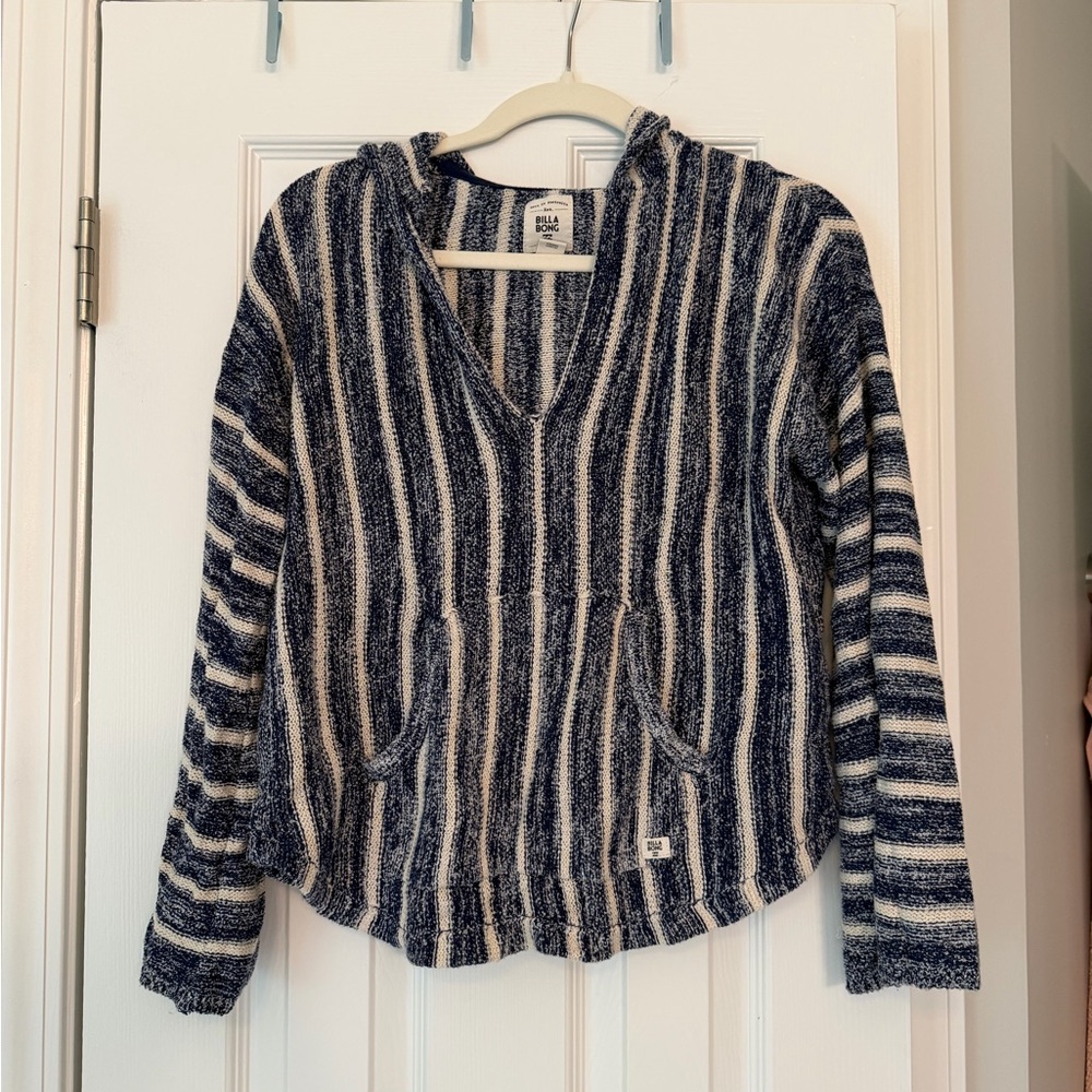 Billabong Navy and Cream Striped V‑Neck Hoodie Sweater